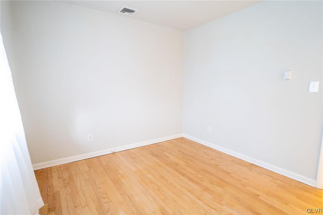 3214 Oakland Road Bethlehem, PA 18020 - Photo 24 of 27 Gallery Image 24