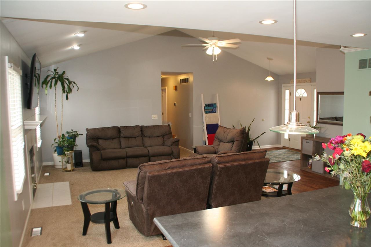 11129 Lapeer Road Davison, MI 48423 - Photo 16 of 31 50068702-15.JPG