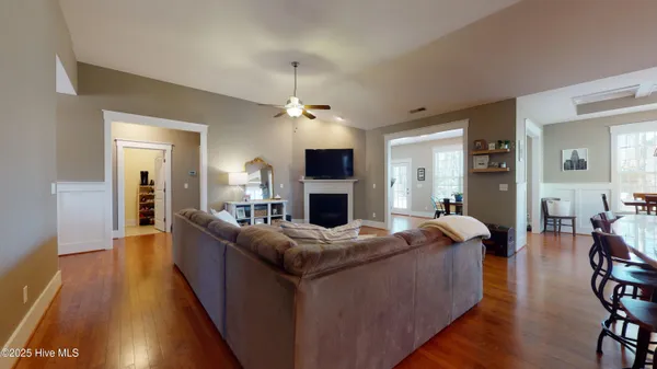 $2,600 | 311 South Brig Drive, Hampstead, NC 28443