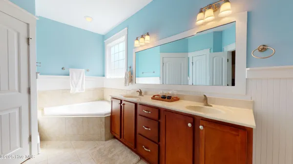 $2,600 | 311 South Brig Drive, Hampstead, NC 28443