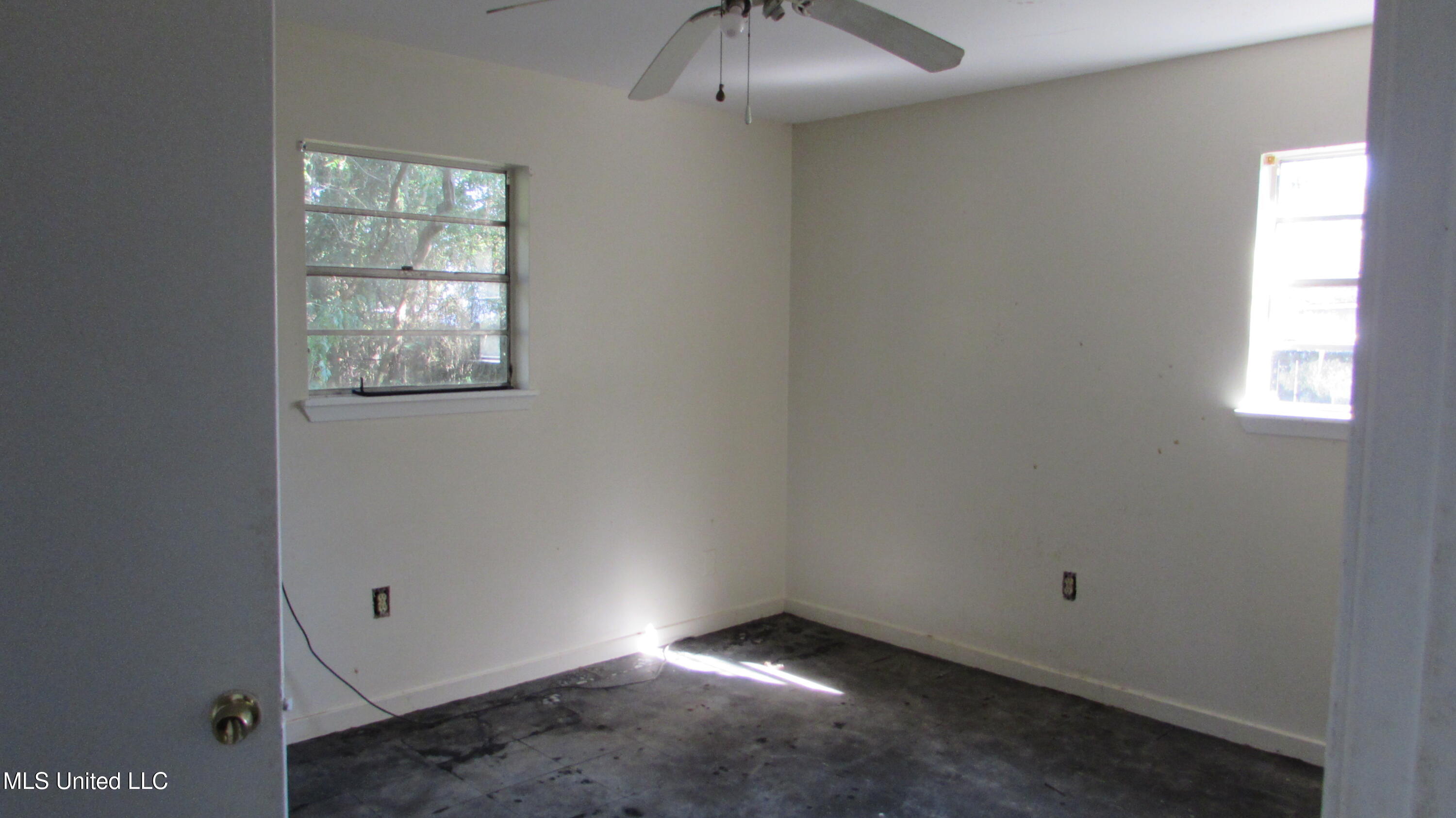 120 Carson Drive Gulfport, MS 39503 - Photo 8 of 12 IMG_1007