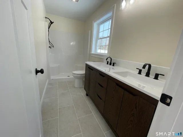 $589,000 | 76 Wauregan Road, Canterbury, CT 06331