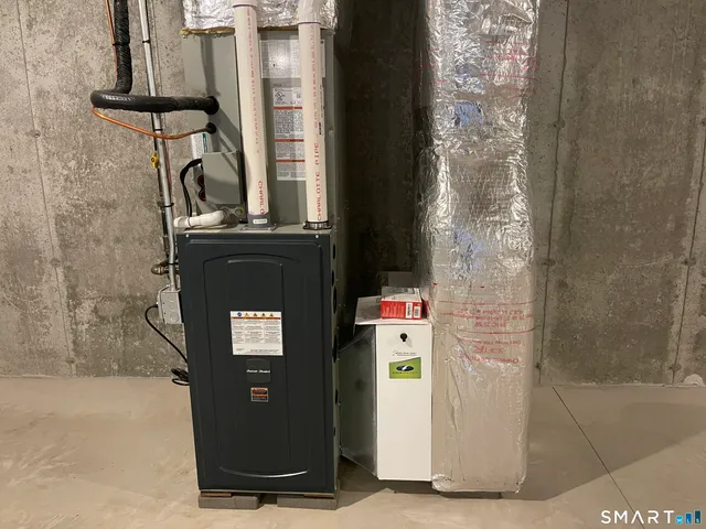 $589,000 | 76 Wauregan Road, Canterbury, CT 06331