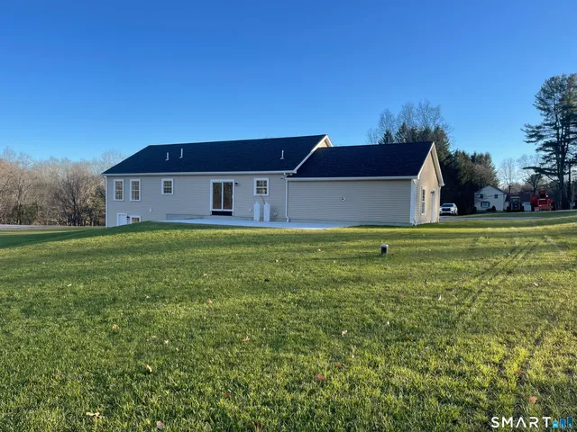 $589,000 | 76 Wauregan Road, Canterbury, CT 06331