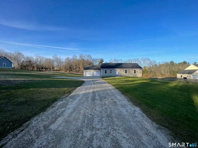 $589,000 | 76 Wauregan Road, Canterbury, CT 06331