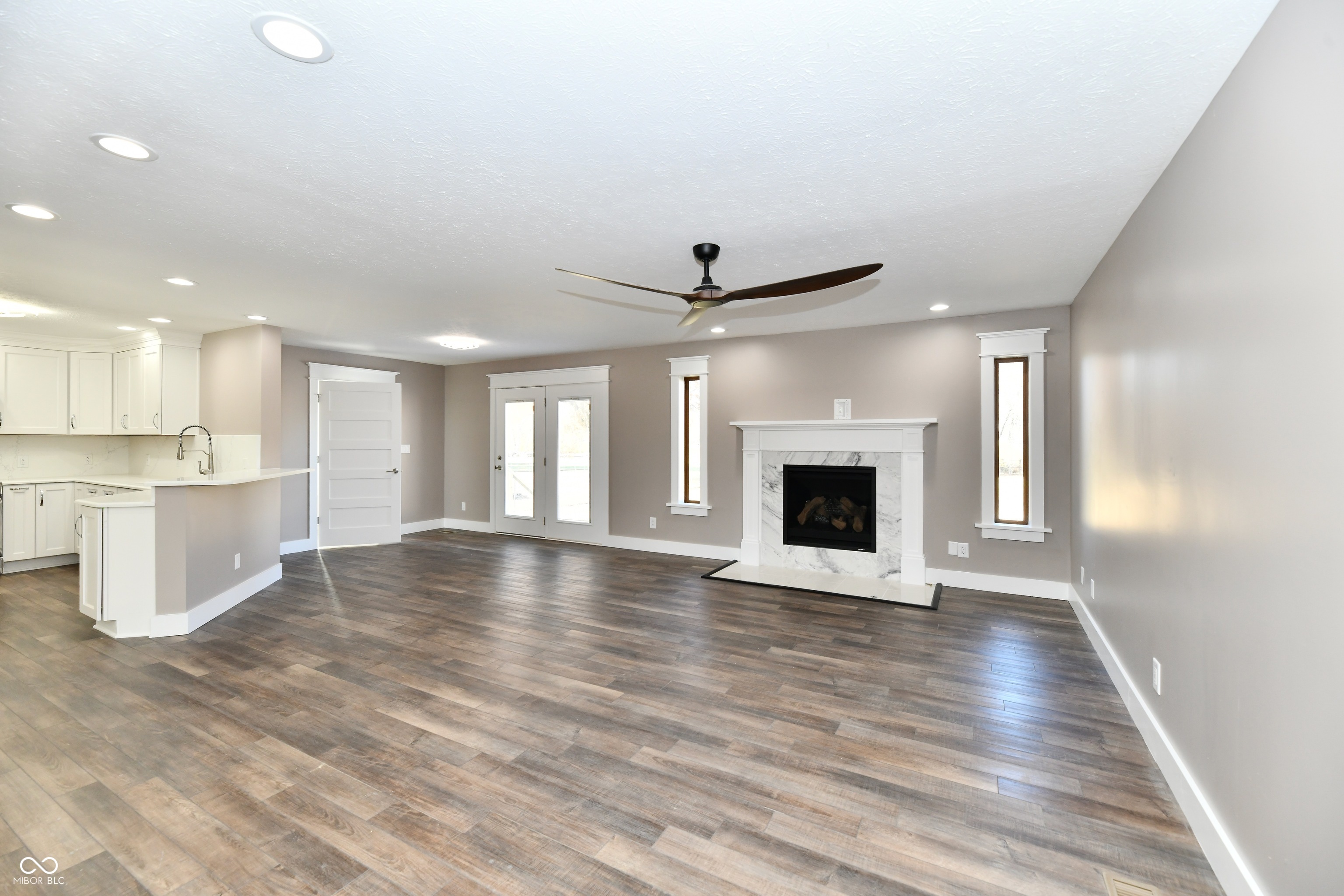 8874 West Old Fort Road Fortville, IN 46040 - Photo 5 of 37