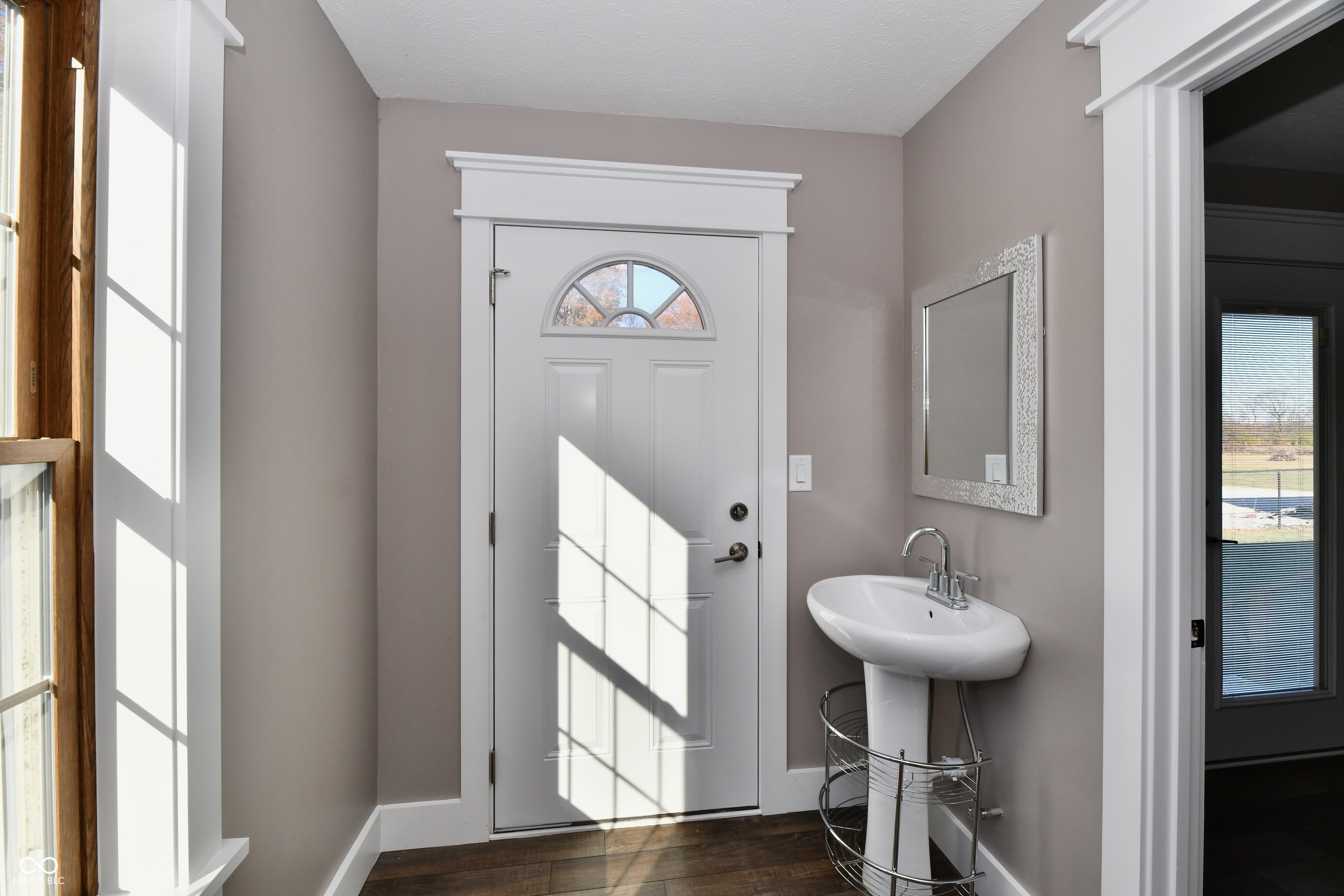 8874 West Old Fort Road Fortville, IN 46040 - Photo 9 of 37