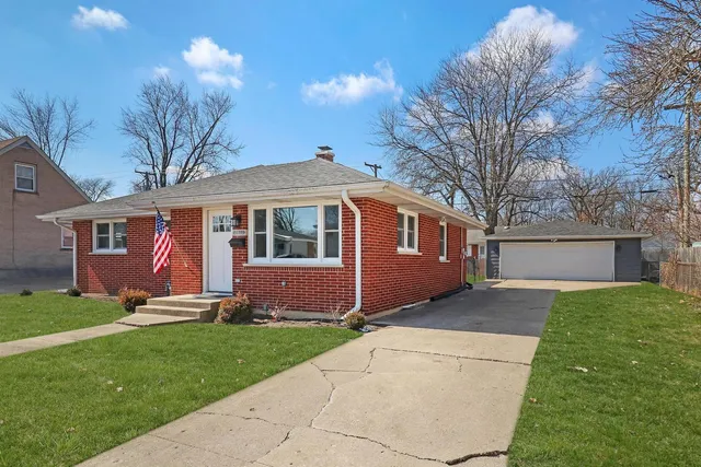 $339,000 | 2532 North Jackson Street, Waukegan, IL 60087