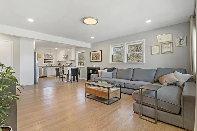 $339,000 | 2532 North Jackson Street, Waukegan, IL 60087