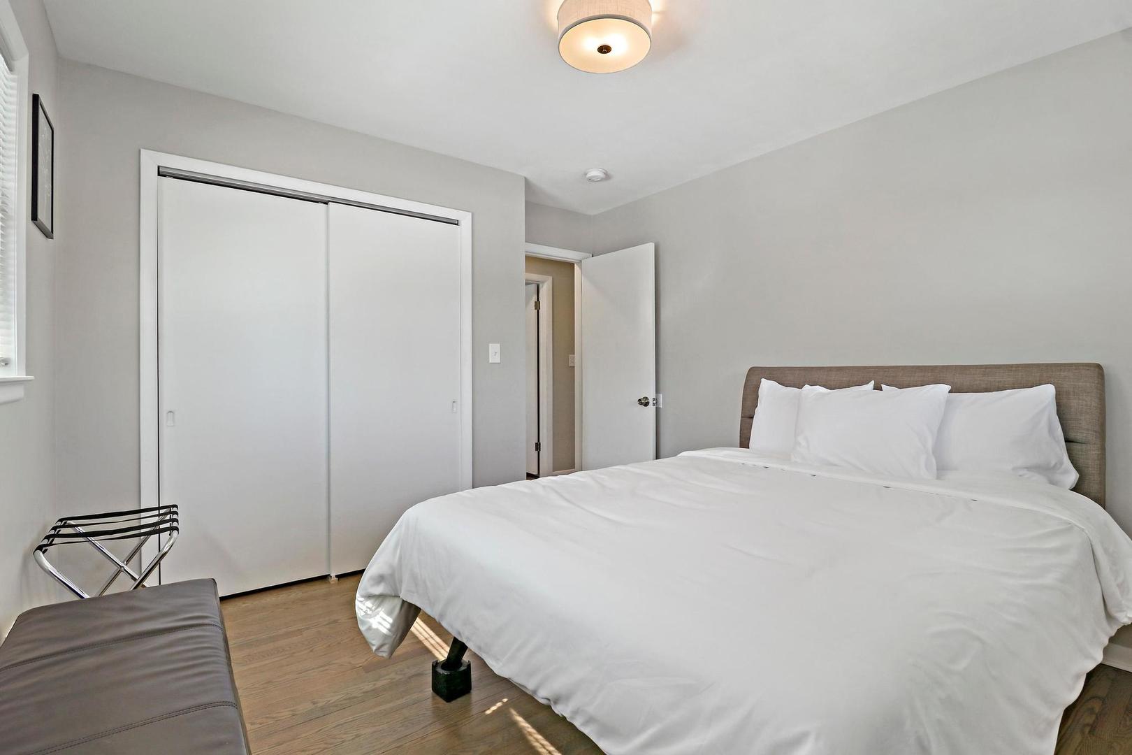 2532 North Jackson Street Waukegan, IL 60087 - Photo 18 of 29 a bedroom with a bed and a window