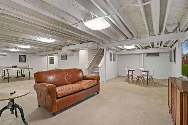 $339,000 | 2532 North Jackson Street, Waukegan, IL 60087