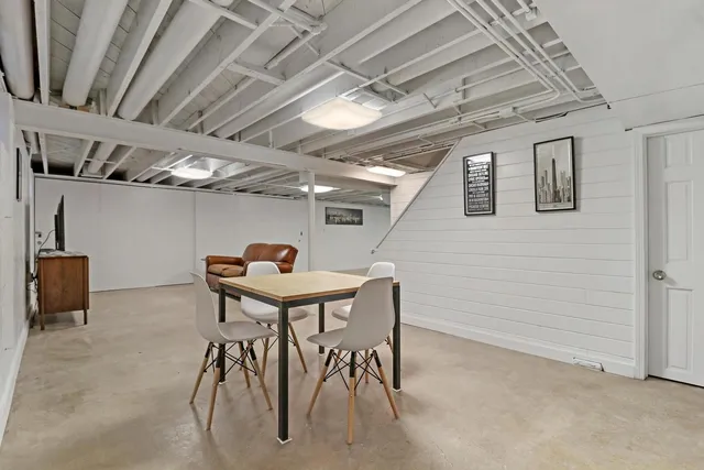 $339,000 | 2532 North Jackson Street, Waukegan, IL 60087