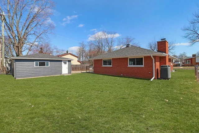 $339,000 | 2532 North Jackson Street, Waukegan, IL 60087