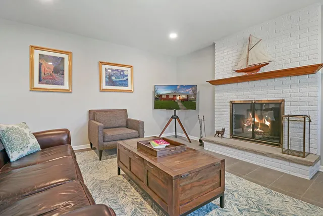 $339,000 | 2532 North Jackson Street, Waukegan, IL 60087