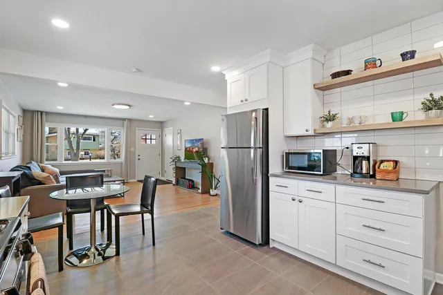 $339,000 | 2532 North Jackson Street, Waukegan, IL 60087