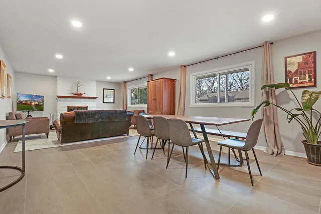 $339,000 | 2532 North Jackson Street, Waukegan, IL 60087