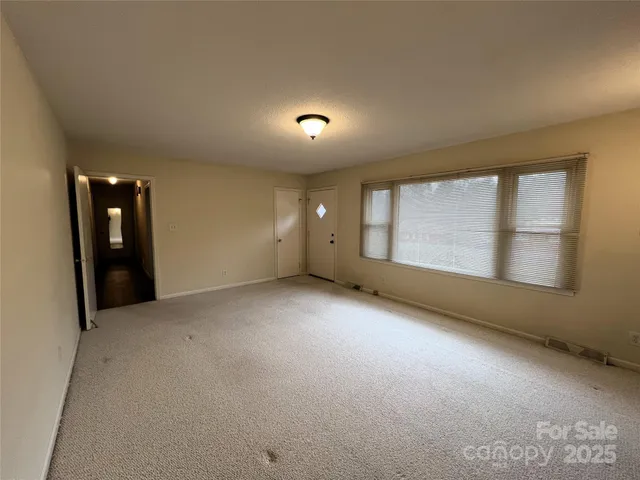 $299,900 | 901 Henry Street, Kings Mountain, NC 28086