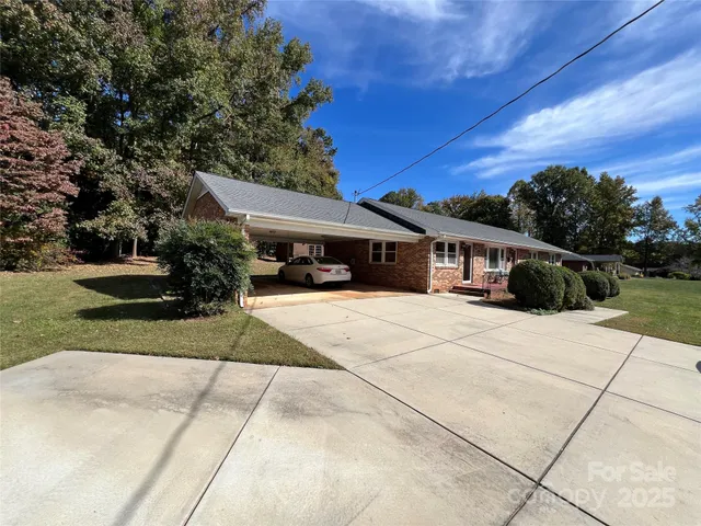 $299,900 | 901 Henry Street, Kings Mountain, NC 28086