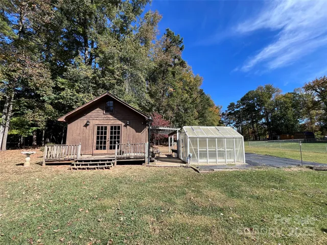 $299,900 | 901 Henry Street, Kings Mountain, NC 28086