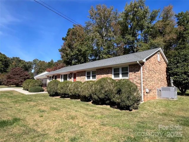 $299,900 | 901 Henry Street, Kings Mountain, NC 28086