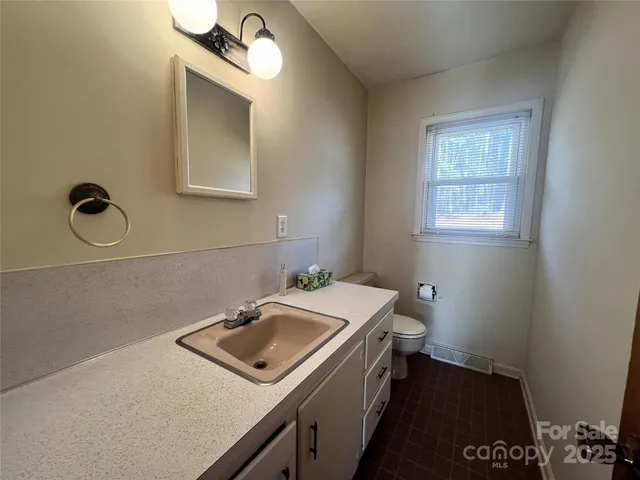 $299,900 | 901 Henry Street, Kings Mountain, NC 28086