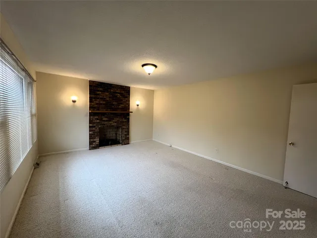 $299,900 | 901 Henry Street, Kings Mountain, NC 28086