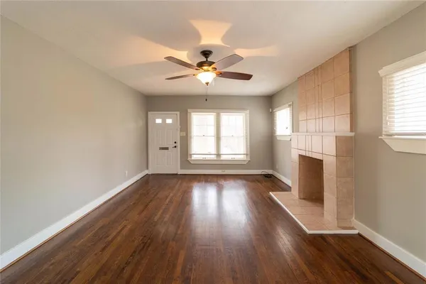 $1,800 | 2226 West Rosedale Street South, Unit 100, Fort Worth, TX 76110