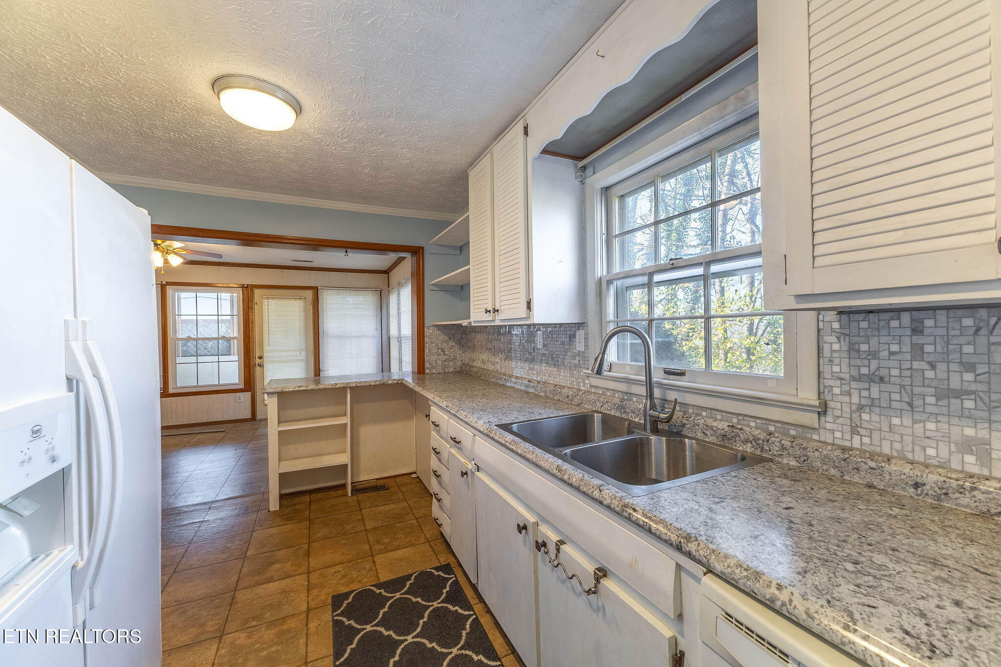 819 Patton Ferry Road Kingston, TN 37763 - Photo 11 of 38 IMG_9512-HDR