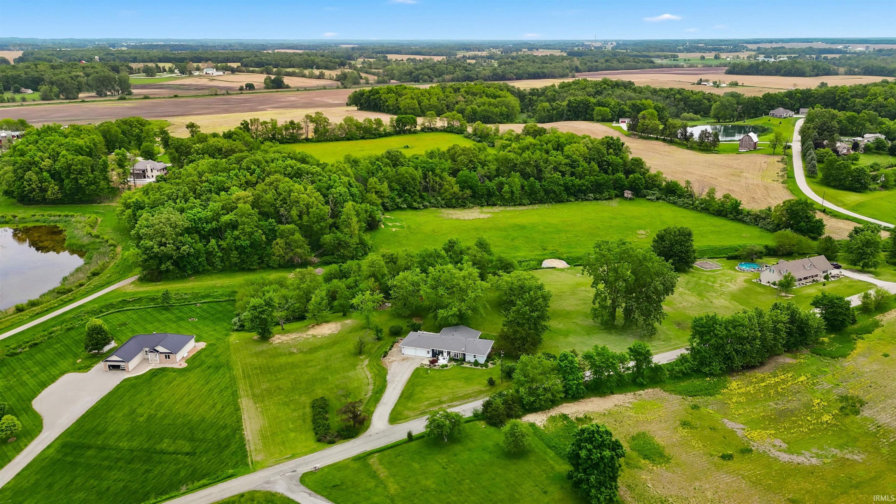 3105 East Hartman Road Columbia City, IN 46725 - Photo 4 of 36