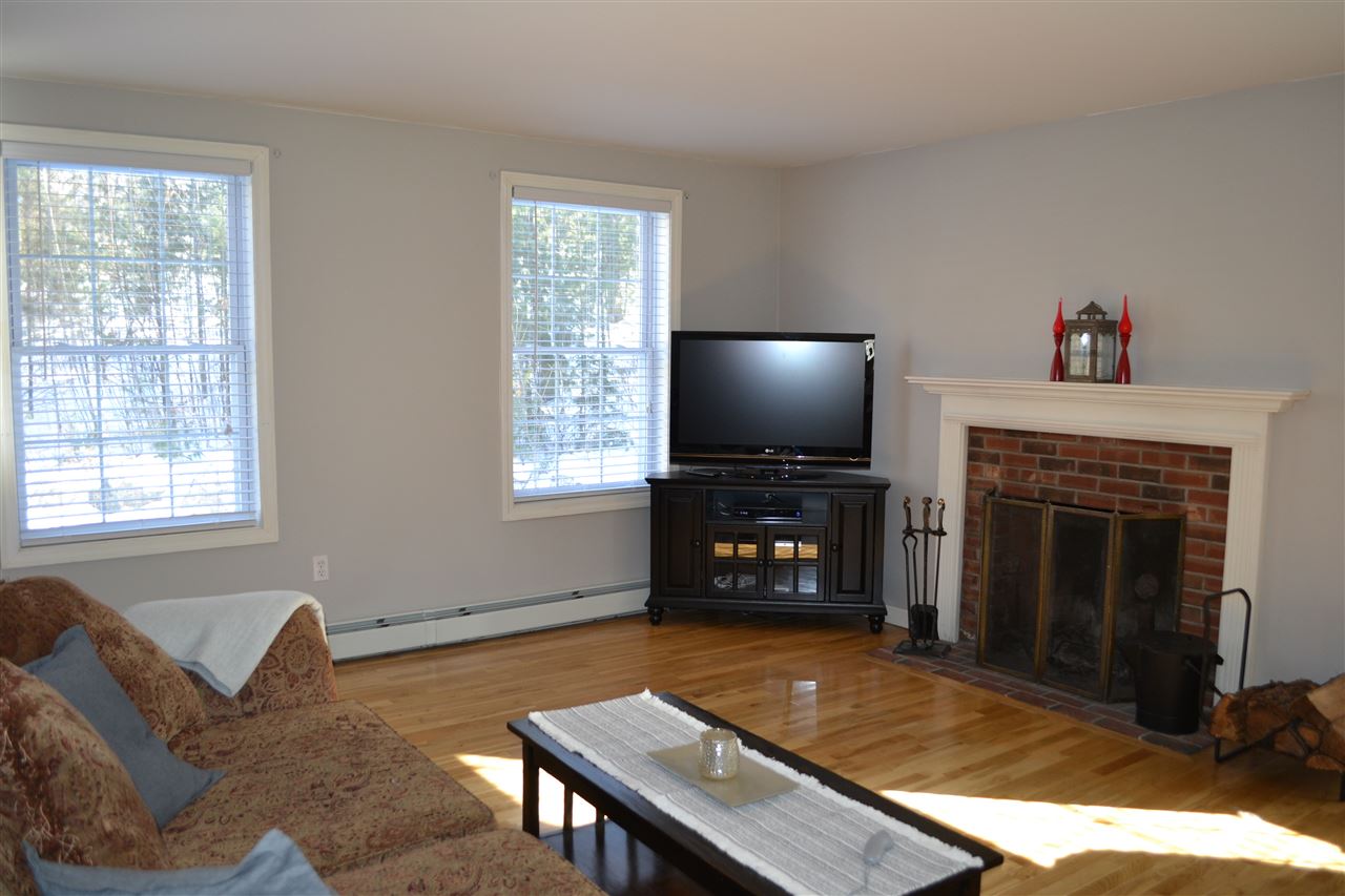 60 Longhill Road Raymond, NH 03077 - Photo 5 of 37