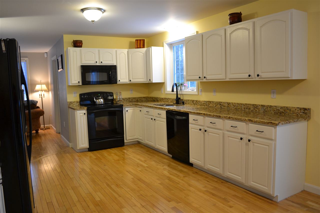 60 Longhill Road Raymond, NH 03077 - Photo 10 of 37