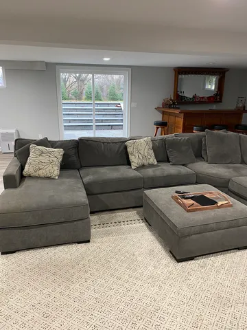 $4,800 | 5 Meadow Wood Road, Trumbull, CT 06611