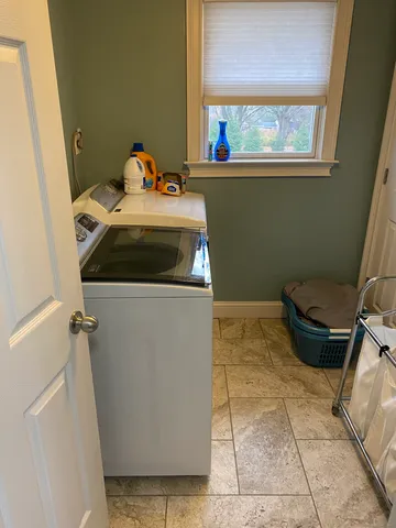 $4,800 | 5 Meadow Wood Road, Trumbull, CT 06611