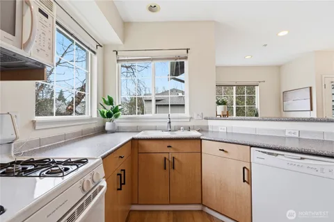 $499,000 | 225 South 51st Street, Unit G, Renton, WA 98055