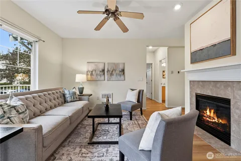 $499,000 | 225 South 51st Street, Unit G, Renton, WA 98055