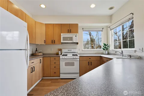 $499,000 | 225 South 51st Street, Unit G, Renton, WA 98055