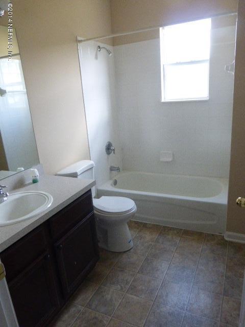 6064 Wakulla Springs Road Jacksonville, FL 32258 - Photo 11 of 17 HALL BATH 2