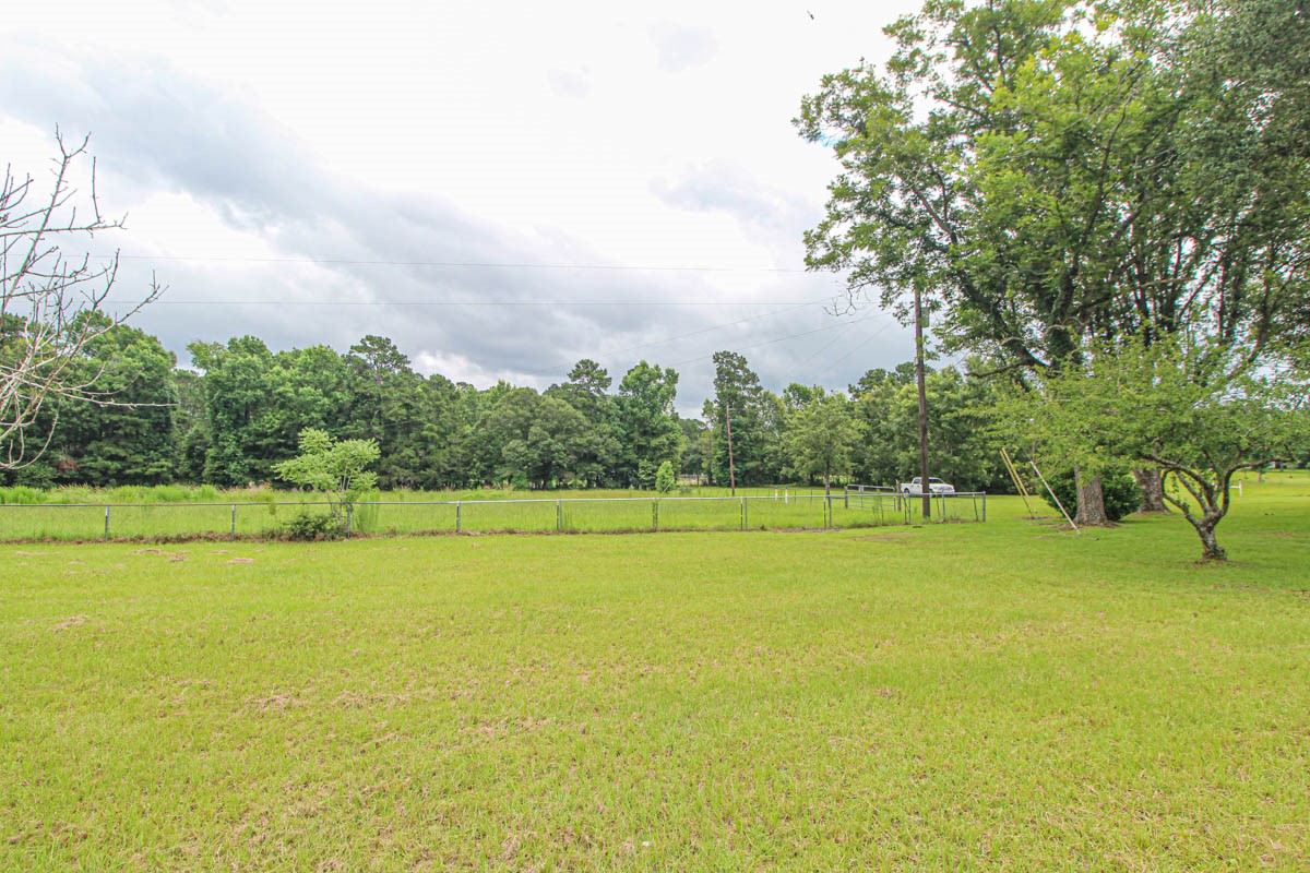899 J Hickman Road Livingston, TX 77351 - Photo 22 of 48