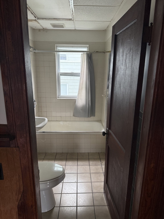 49 Catharine Street, Unit B Worcester, MA 01605 - Photo 3 of 14