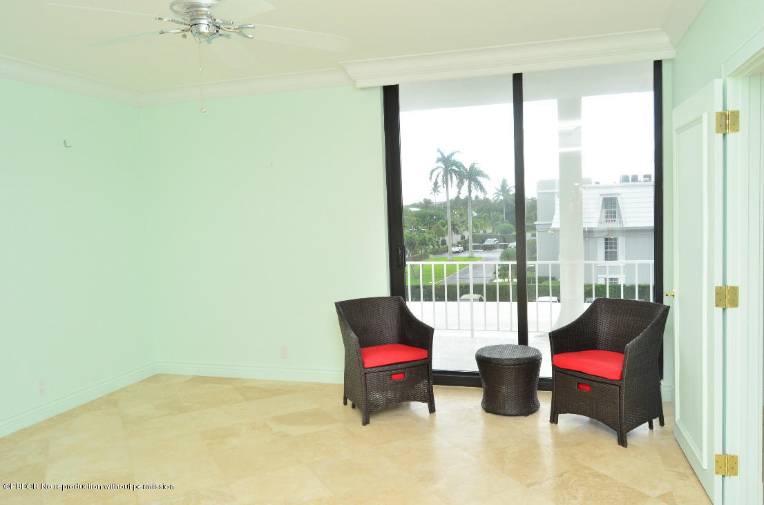 2150 Ibis Isle Road, Unit 9 Palm Beach, FL 33480 - Photo 18 of 20 Bedroom