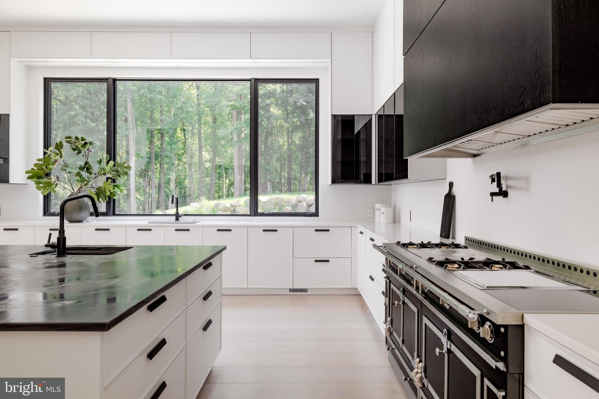 6501 Bright Mountain Road McLean, VA 22101 - Photo 14 of 50