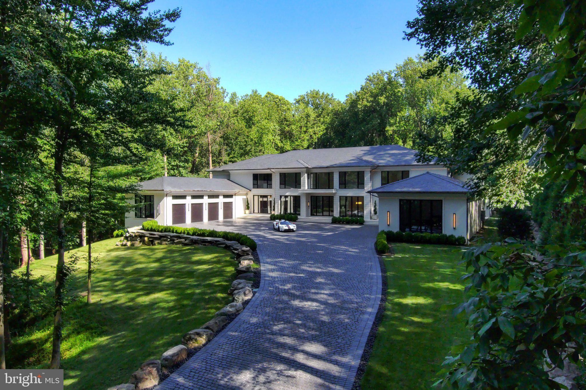 6501 Bright Mountain Road McLean, VA 22101 - Photo 46 of 50 Front facade detail