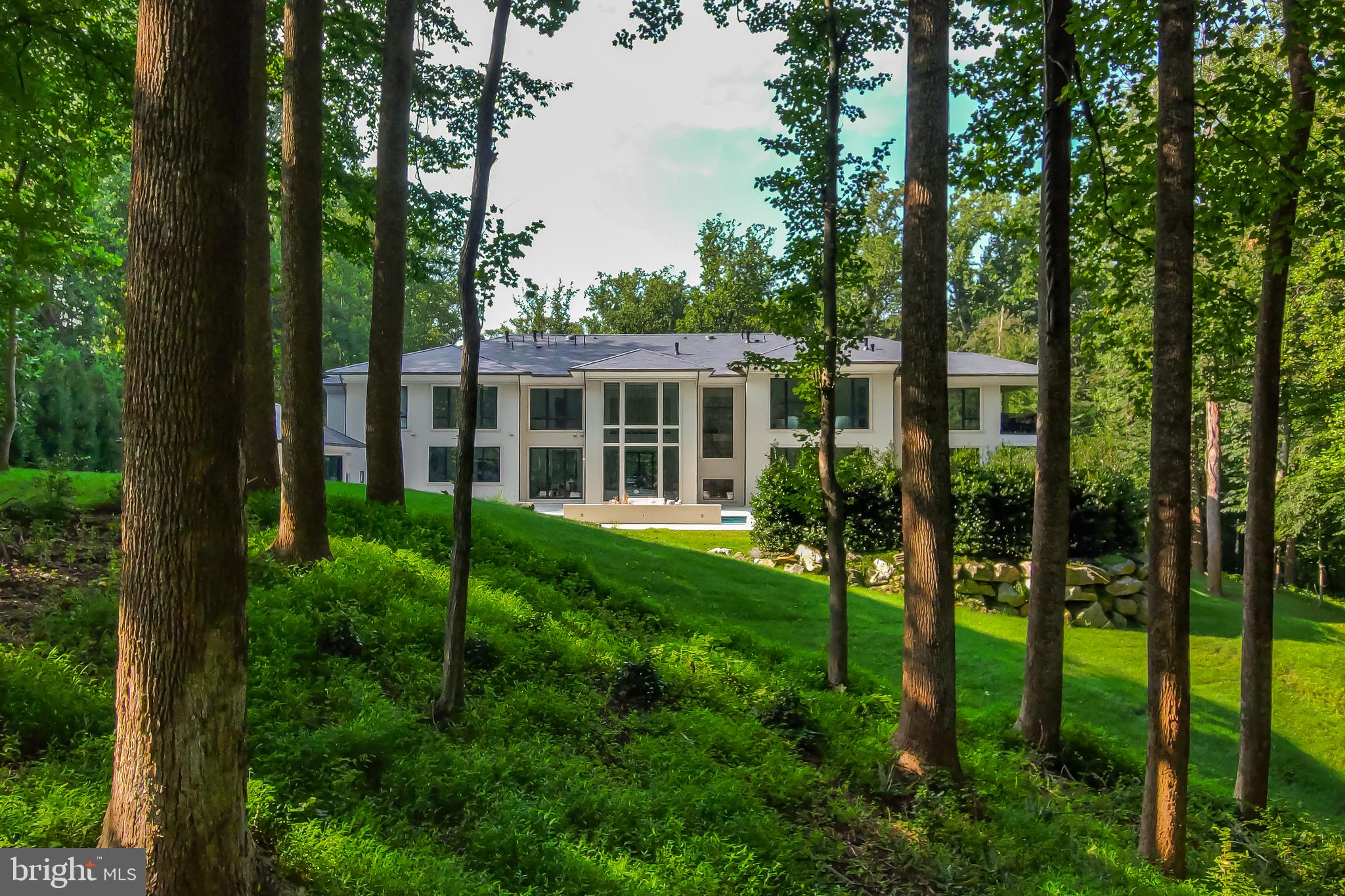 6501 Bright Mountain Road McLean, VA 22101 - Photo 6 of 50 Lush exterior landscaping