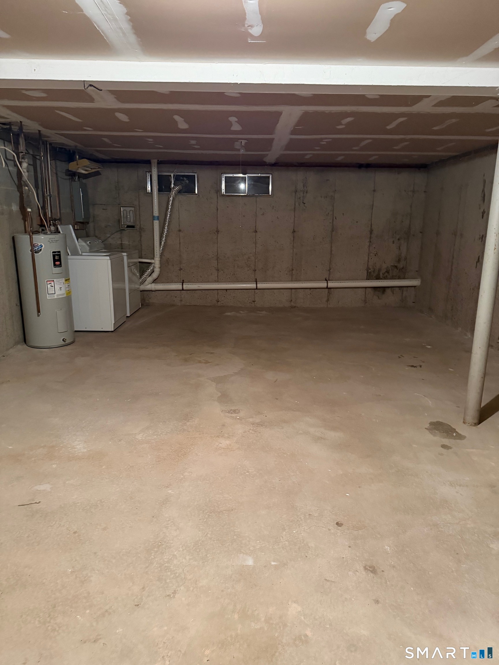 1 Abbott Road, Unit 128 Ellington, CT 06029 - Photo 19 of 20