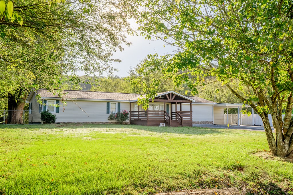 2354 Lake Francis Road Northeast Dalton, GA 30721 - Photo 6 of 67 Gallery Image 6