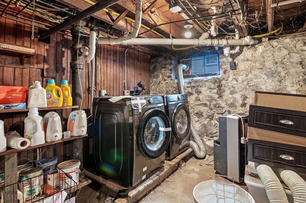 9 Glover Street, Unit 1 Salem, MA 01970 - Photo 32 of 34 a utility room with dryer and washer