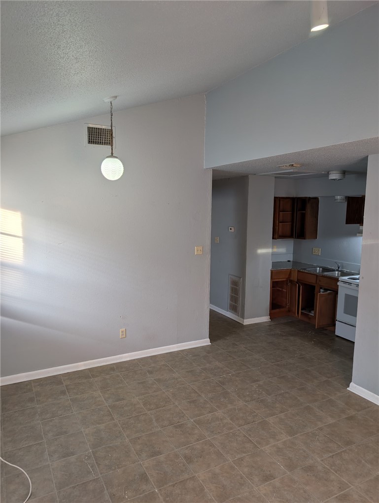 4123 Old Hearne Road Bryan, TX 77803 - Photo 3 of 10