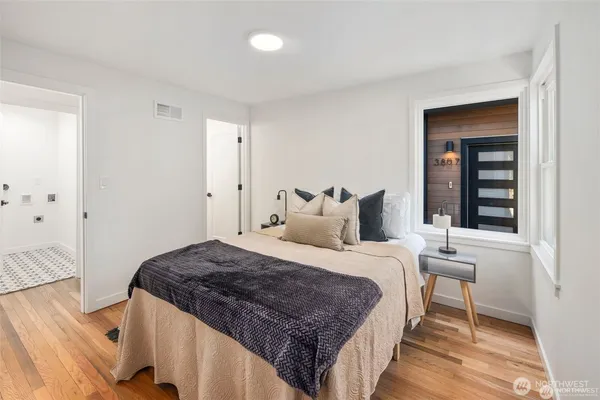 $3,500 | 3811 Northeast 89th Street, Seattle, WA 98115