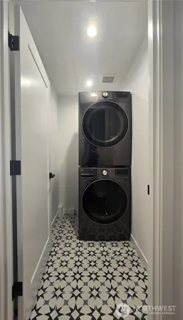 $3,500 | 3811 Northeast 89th Street, Seattle, WA 98115