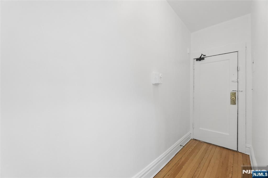 303 Hamilton Place, Unit C2 Hackensack, NJ 07601 - Photo 7 of 21